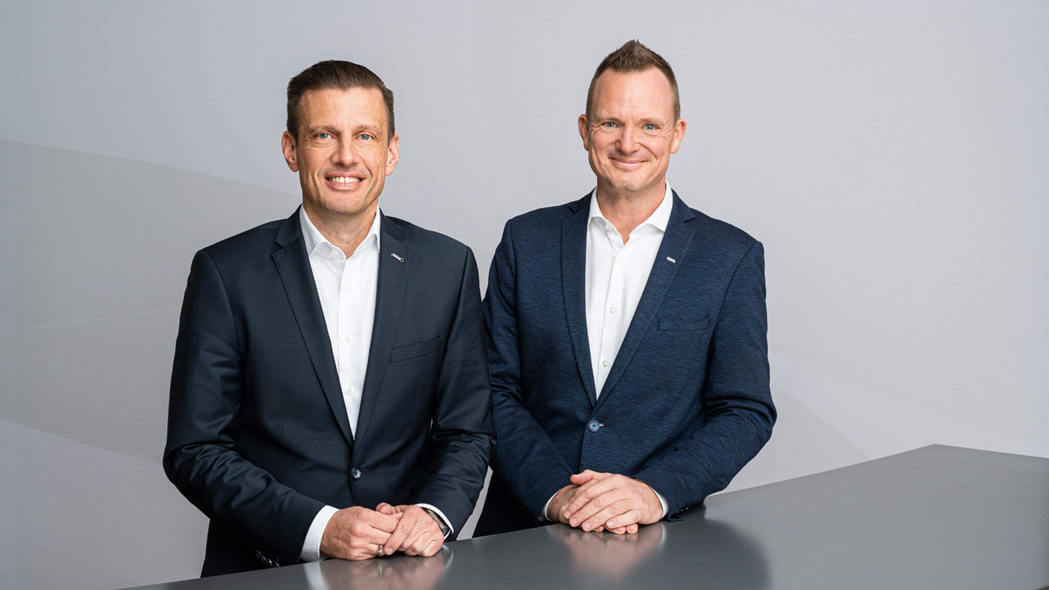 Van links naar rechts: Alexander Tonn, COO Road Logistics, en Stefan Behrendt, Managing Director Food Logistics